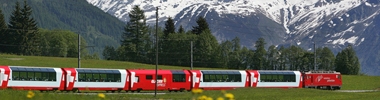 Поезд Швейцарской системы путешествий (Swiss Travel System)