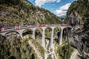 Тур на поезде Панорамные экспрессы Швейцарии.